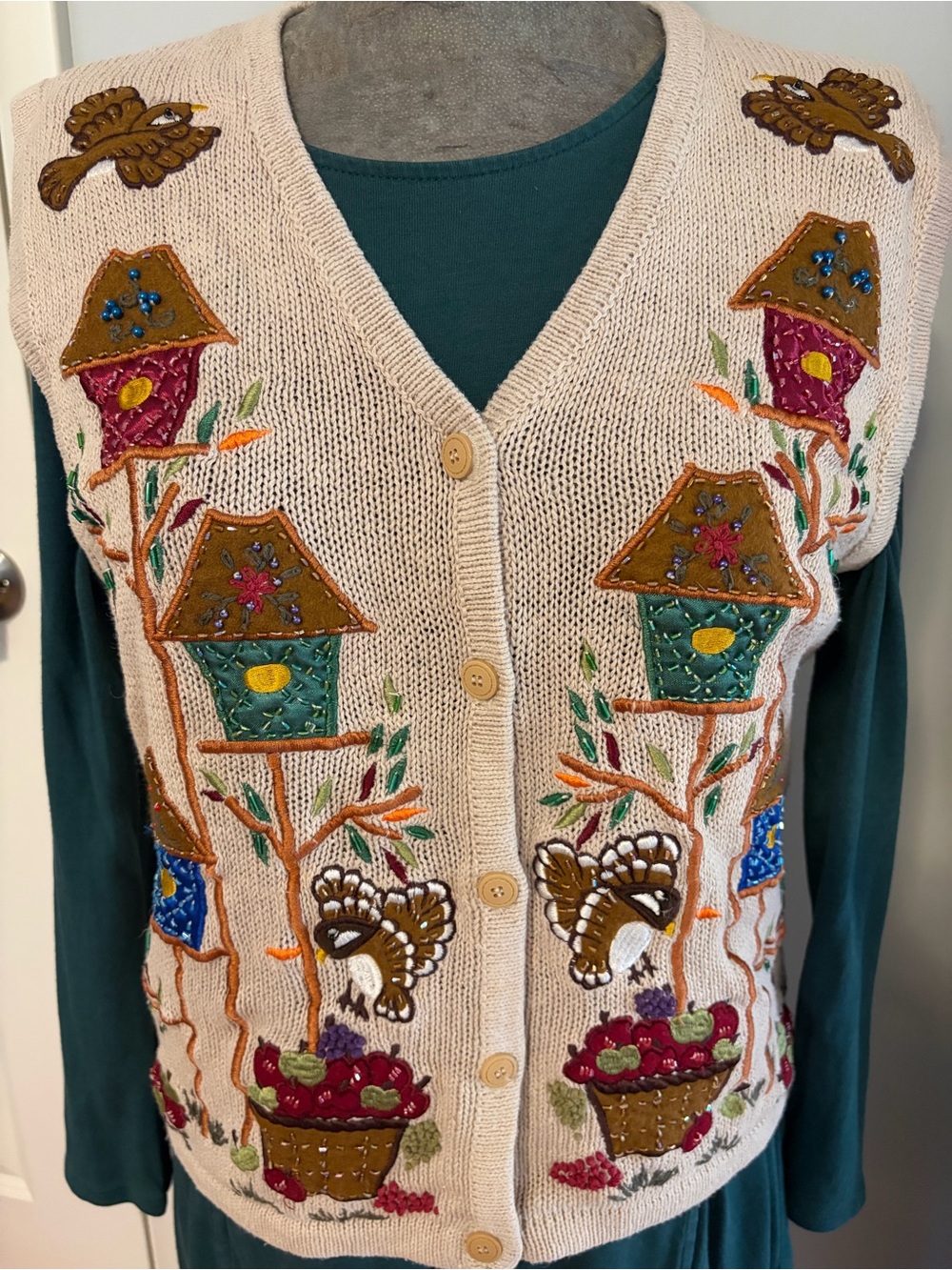 Vintage Bedazzled Birdhouse Knit Vest - Cream